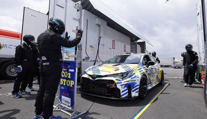 Juha Kankkunen racet met Toyota Yaris op H2 in Ieper